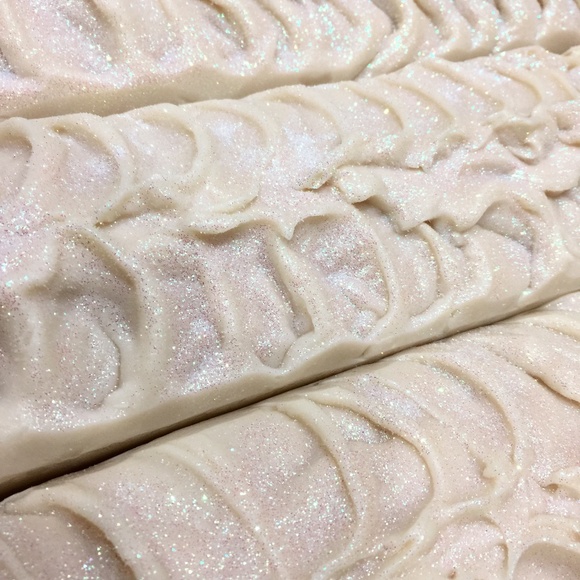 Coconut fragrance handmade soap. ( set of 5 ) - Picture 6 of 6